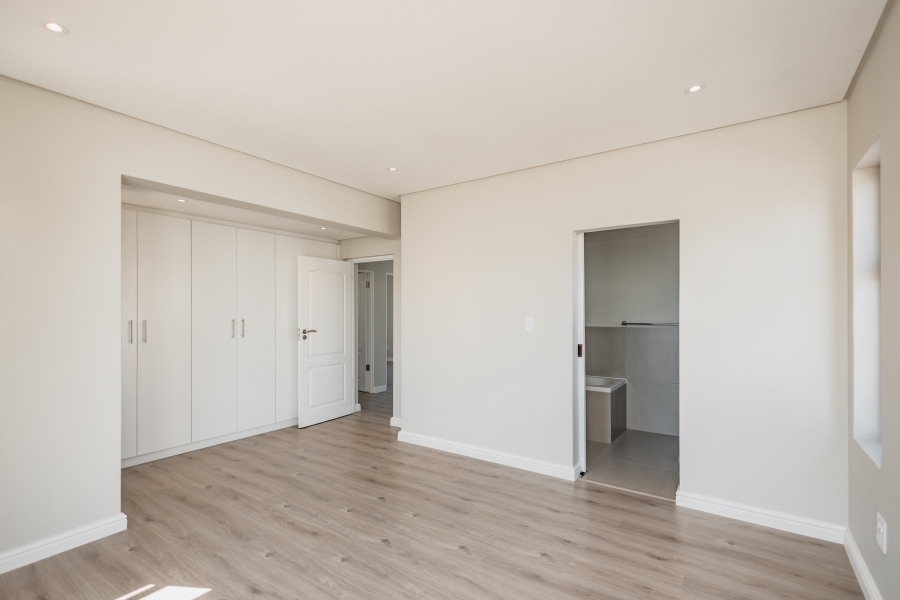 3 Bedroom Property for Sale in Jakarandas Western Cape